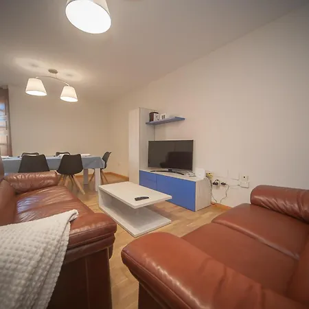 Pradas Apartament Jaca